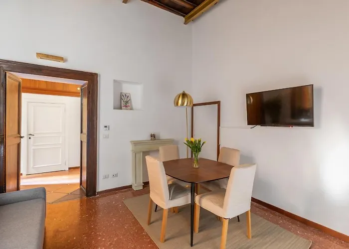 아파트 Iflat The Centrality 로마